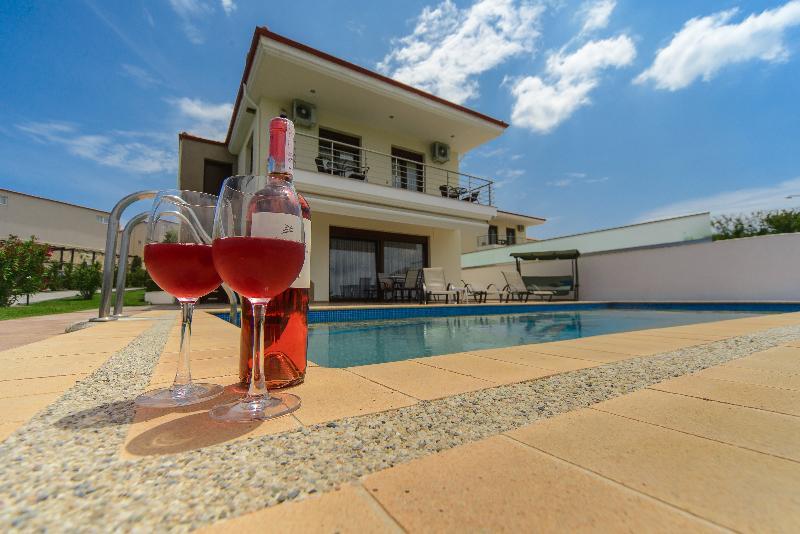 Villas Ханиоти Экстерьер фото