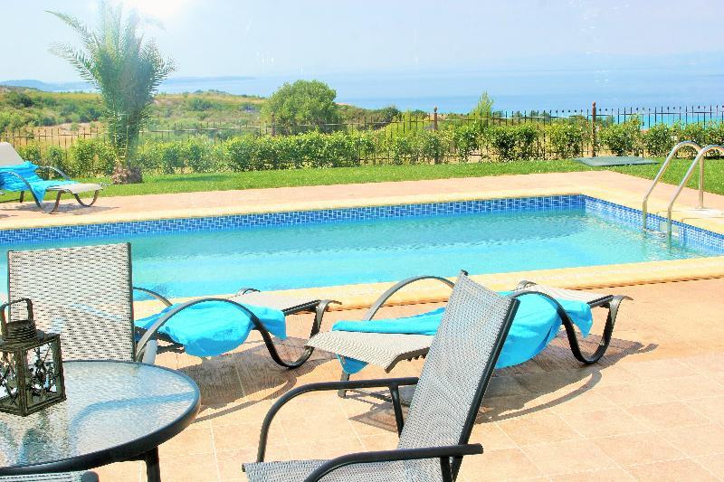 Villas Ханиоти Экстерьер фото